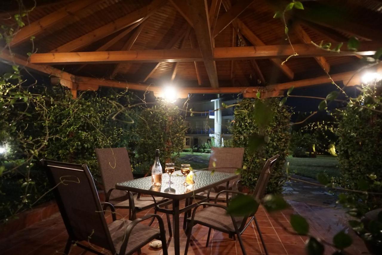 Villa Orama Nea Poteidaia Exteriör bild