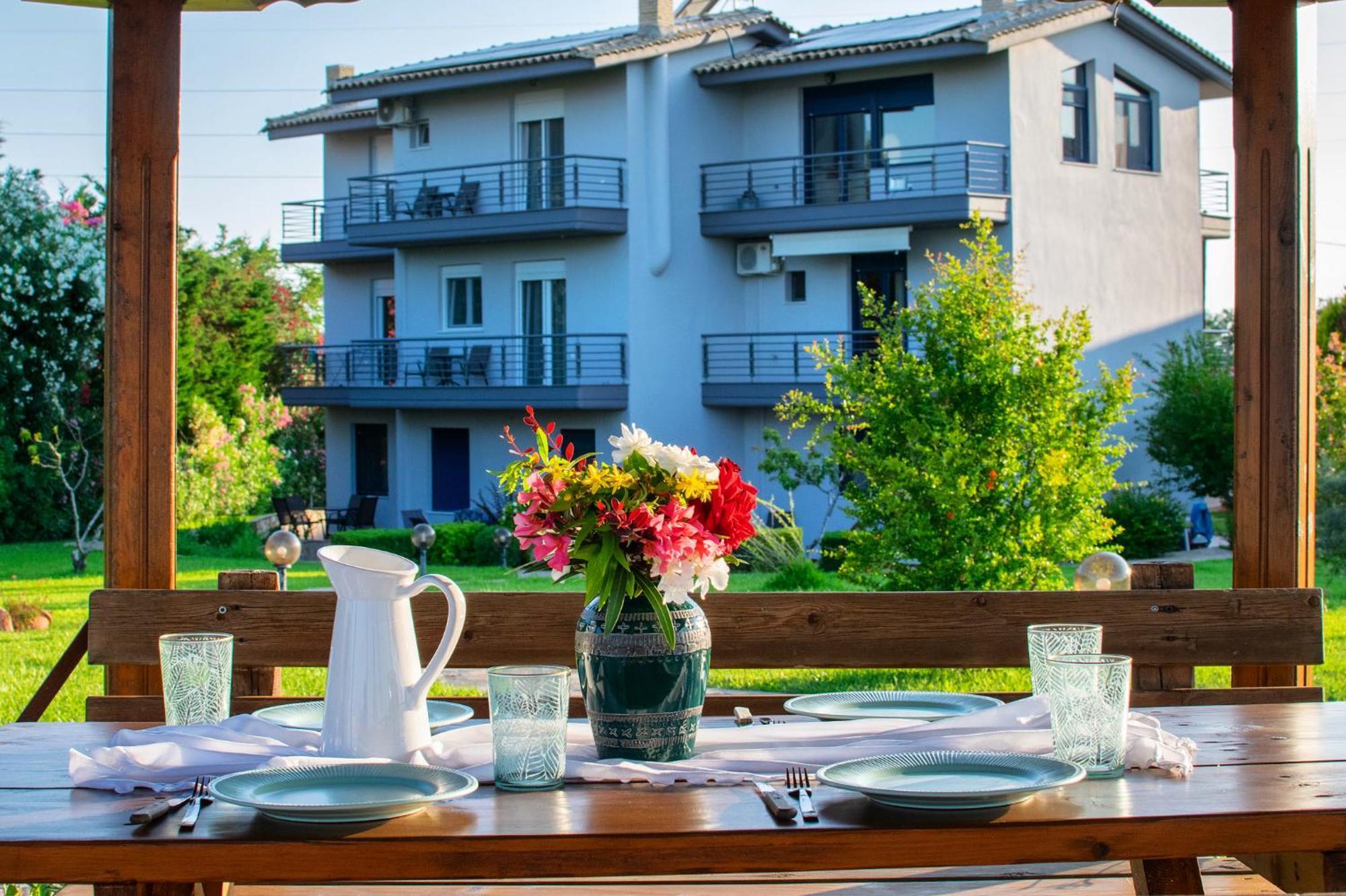 Villa Orama Nea Poteidaia Exteriör bild