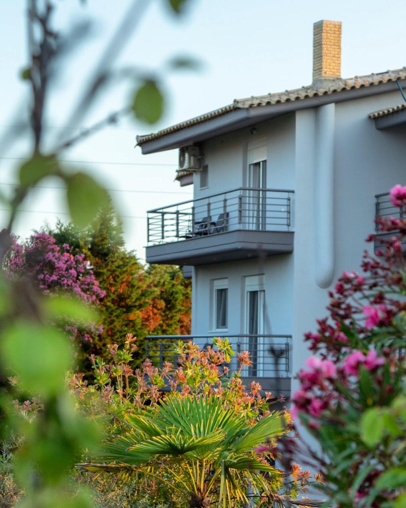 Villa Orama Nea Poteidaia Exteriör bild